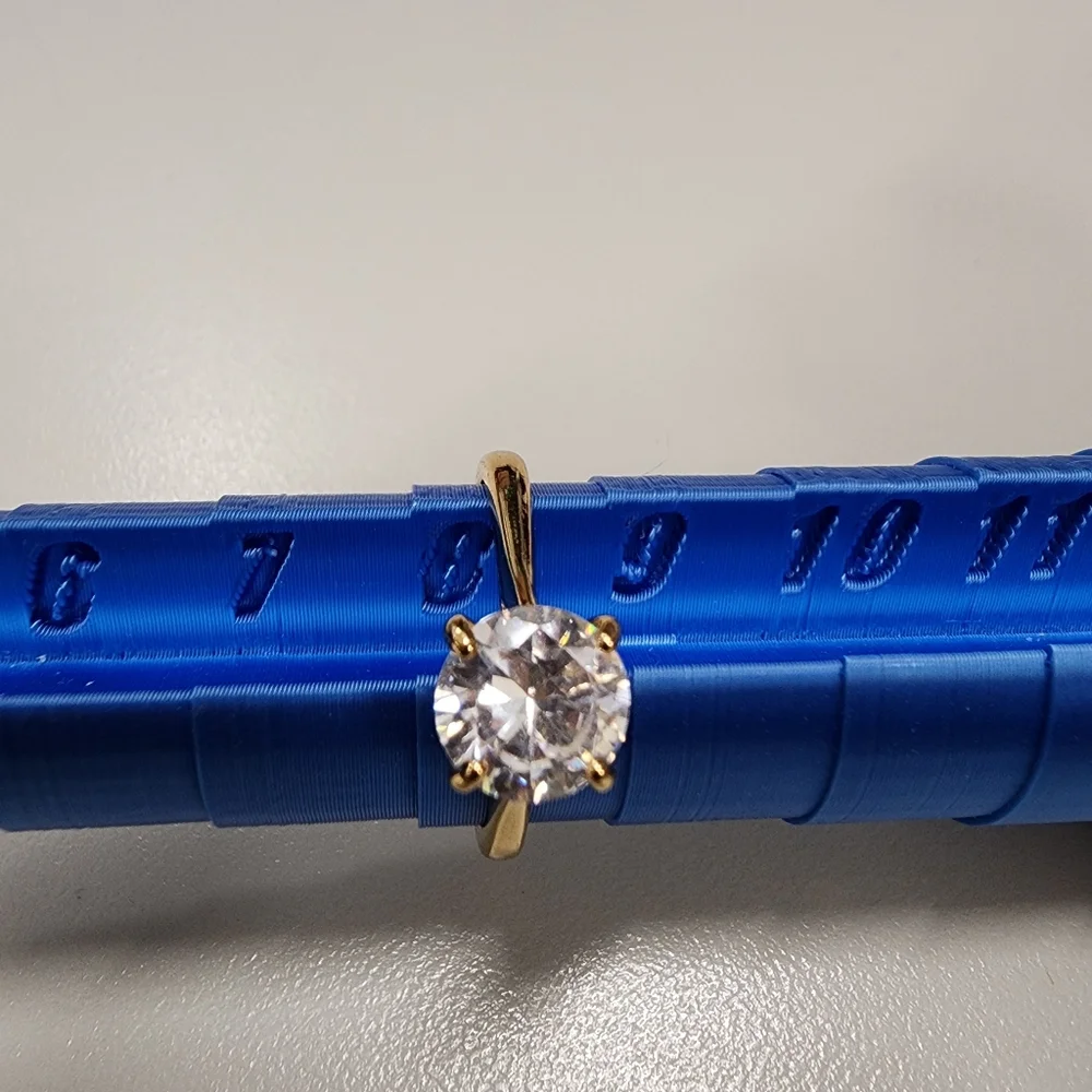 Classic Gold-plated Solitaire Cubic Zirconia Ring Round Cut Clear Stone Size 8